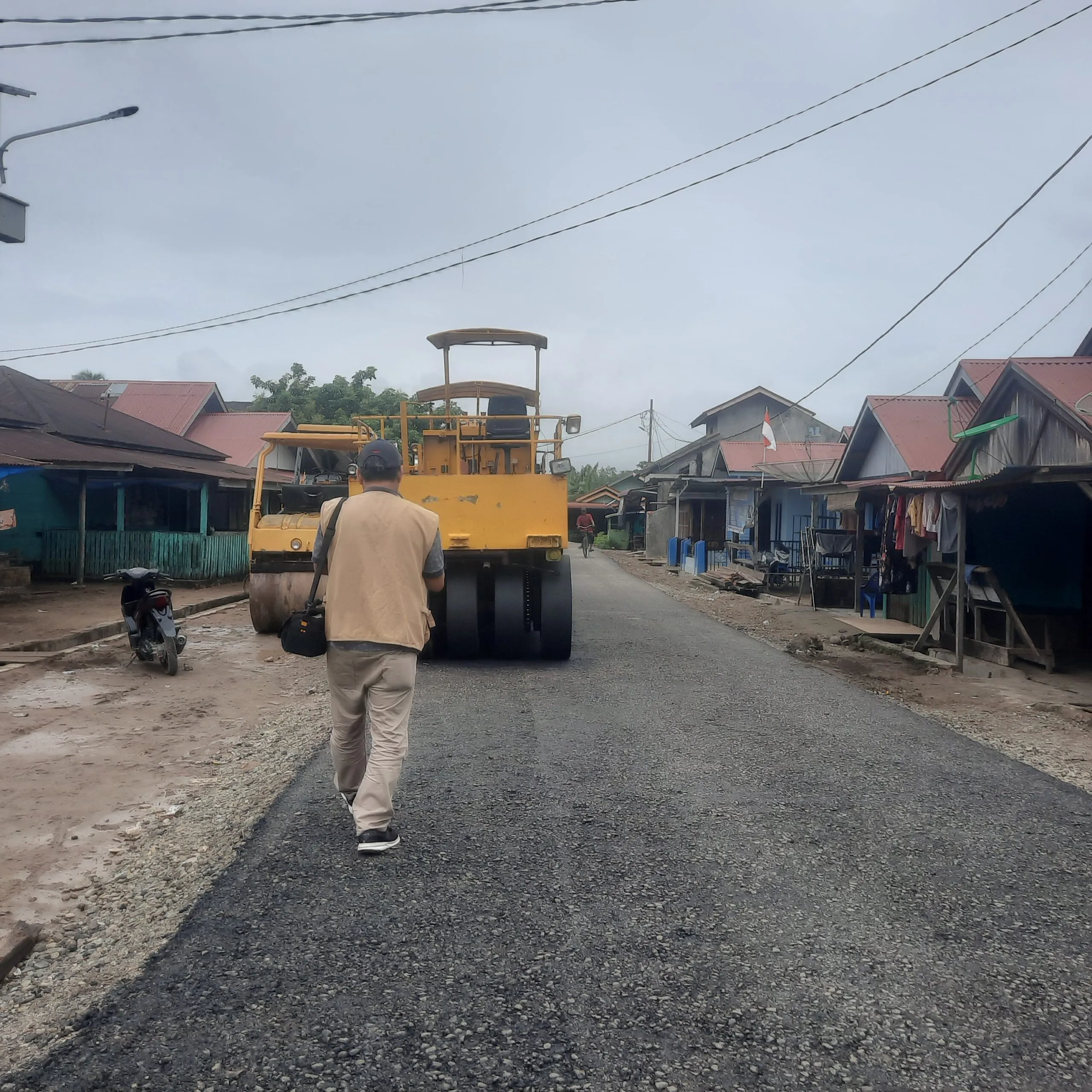Proyek Jalan Hotmix Rp918 Juta Di Batahan Sebagian Terkelupas