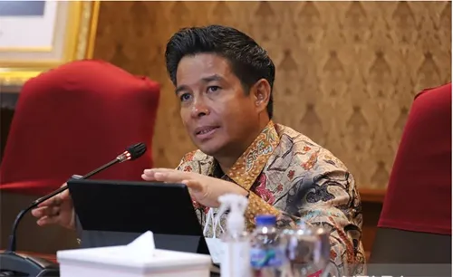 Pemerintah - DPR Pastikan Tak Ada PHK Dan Pengurangan Gaji Bagi Non-ASN