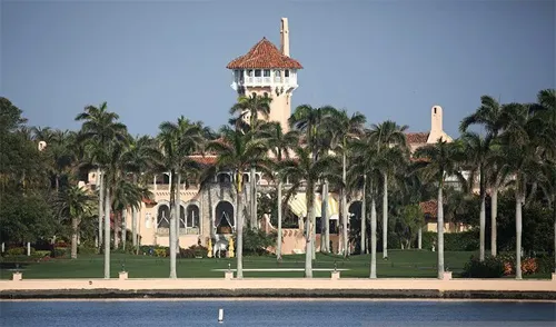 300 Dokumen Rahasia Ditemukan Di Rumah Trump