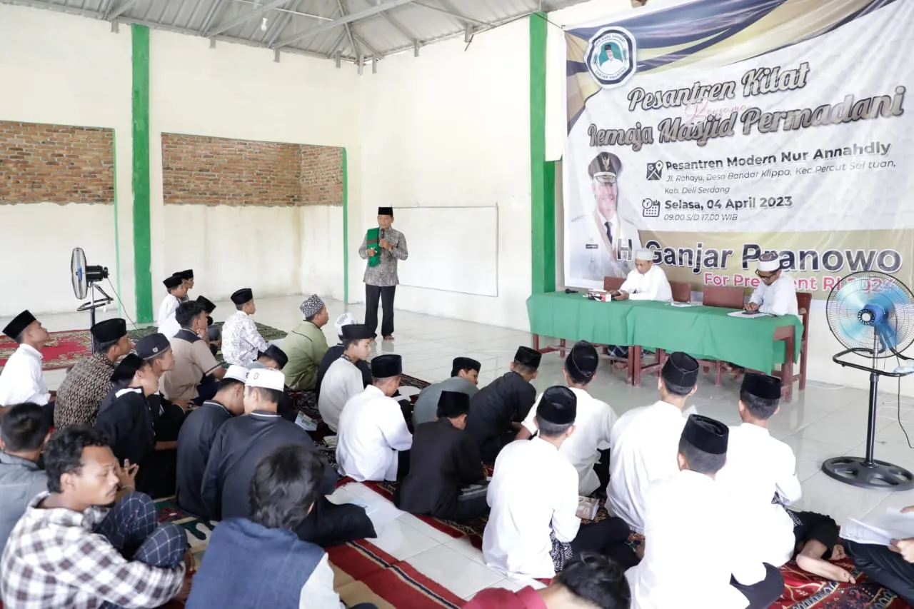 TGS Ganjar Sumut Tanamkan Pentingnya Berakhlakul Karimah kepada Remaja Masjid Permadani Deli Serdang