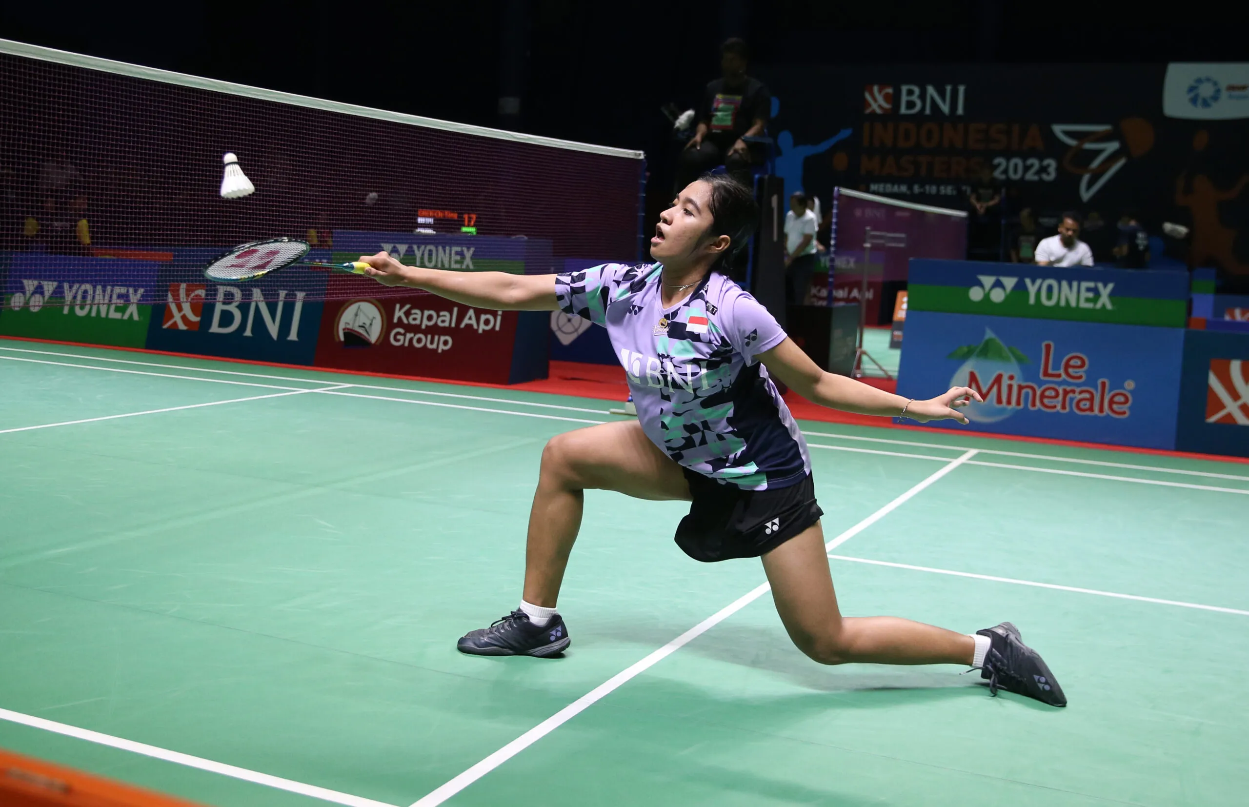 Ester Ikuti Jejak Komang, Tommy Melangkah