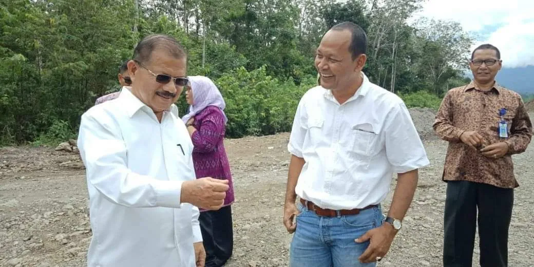 Alimukhni Dalam Penggal Memori Kami