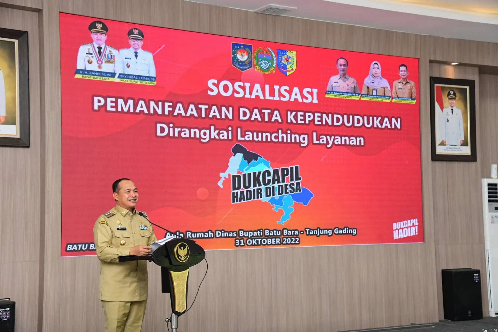 Bupati Batu Bara : Dukcapil Hadir Di Desa  Layani Urus KTP