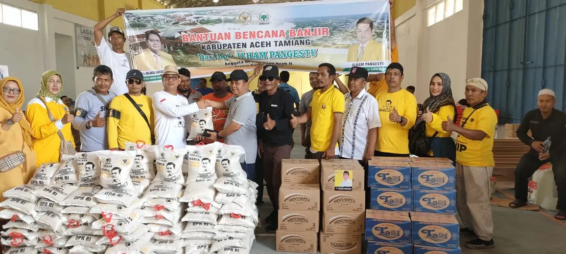 Anggota DPR RI Salurkan Bantuan Korban Banjir Aceh Tamiang