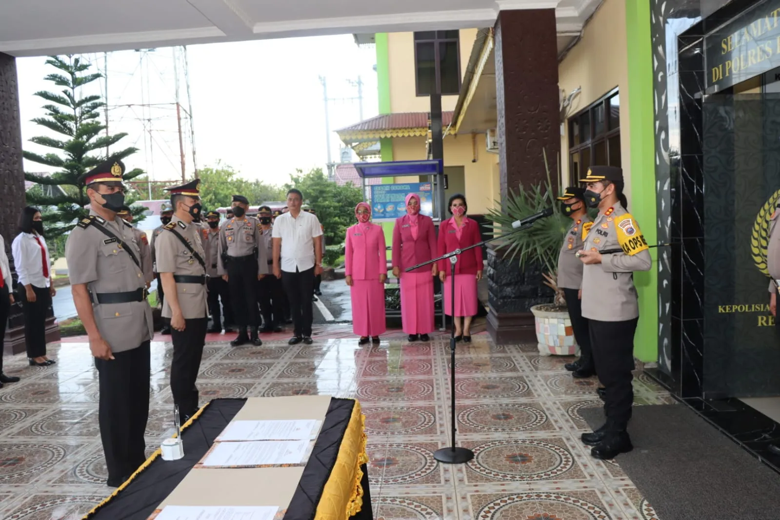 Polres Batu Bara Pimpin Upacara Sertijab Kasat Lantas