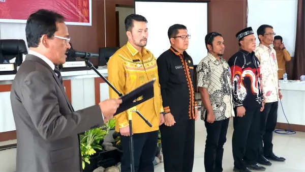 Asisten II Sekda Aceh Kukuhkan Lima Tim Percepatan Akses Keuangan Daerah