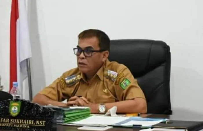 Pantai Barat Menggema, Bupati Madina Oke