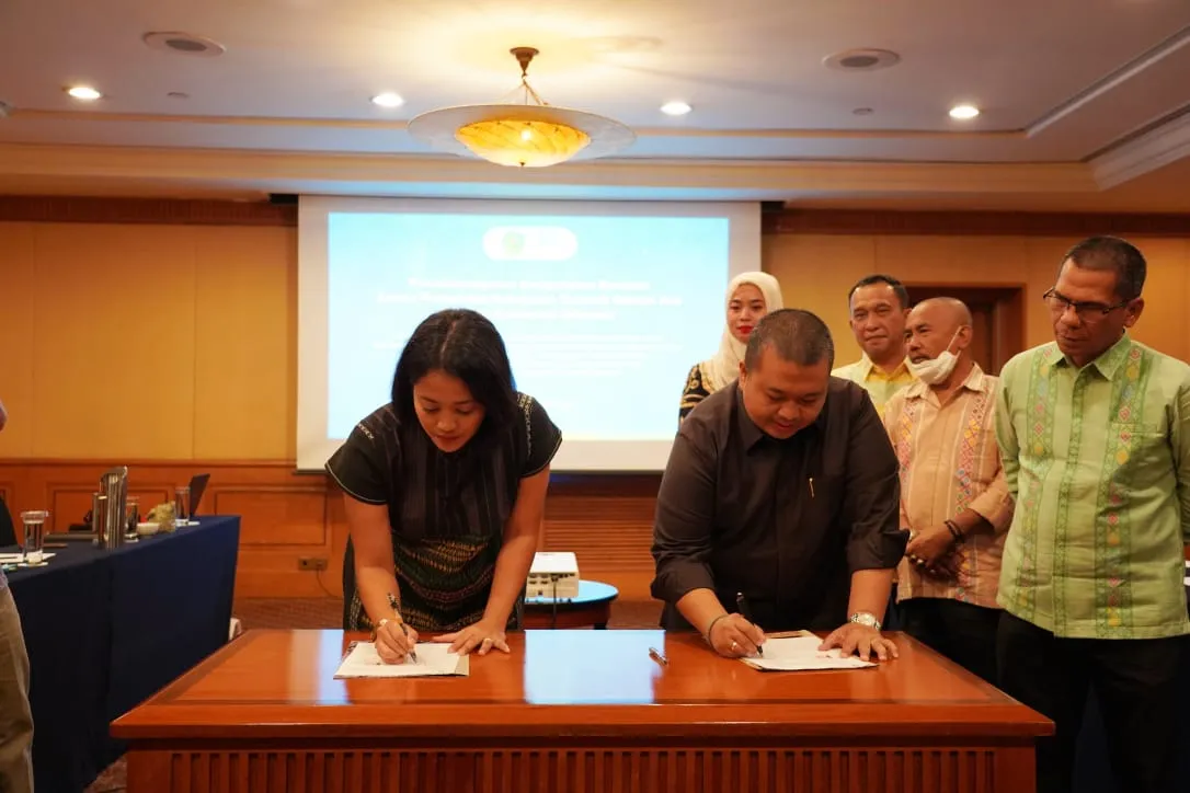 Bupati Tapsel Teken MoU dengan Yayasan Konservasi Cakrawala Indonesia