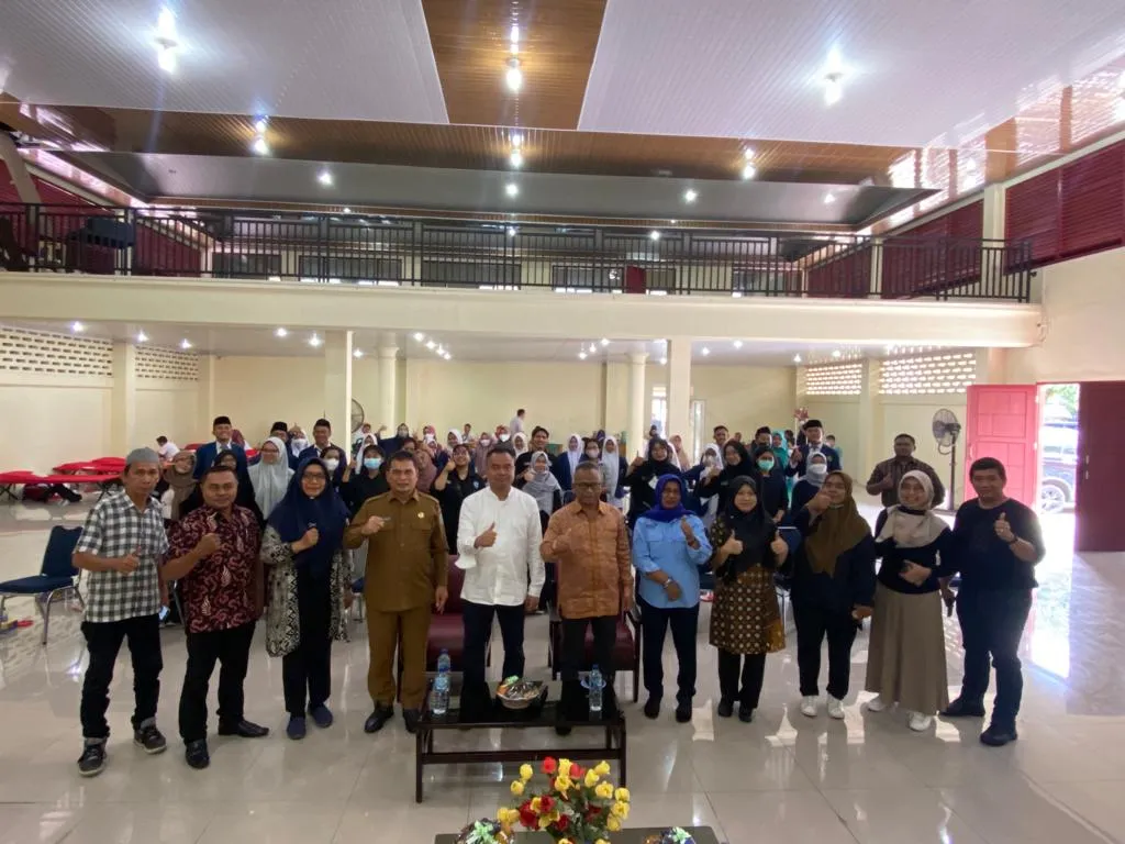 Forwakes - PWI Gelar Donor Darah dan Seminar Stunting
