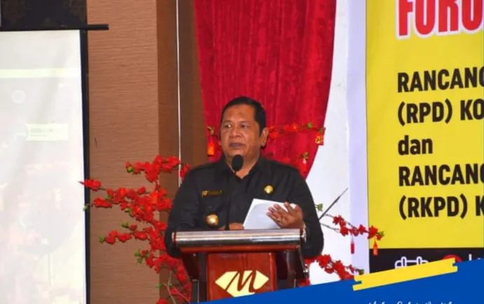 Walikota Sidempuan Buka Forum Konsultasi Publik RPD