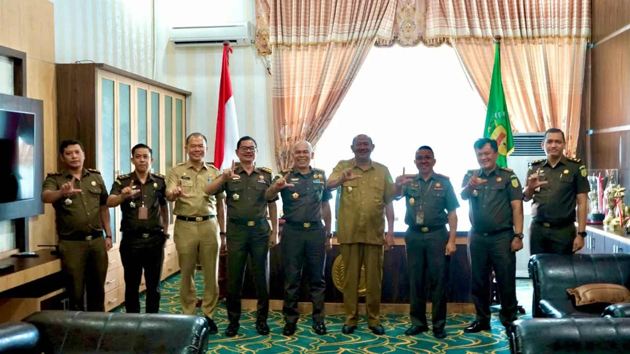 Syah Afandin Terima Kunjungan APM Kejatisu Dan Kajari Langkat