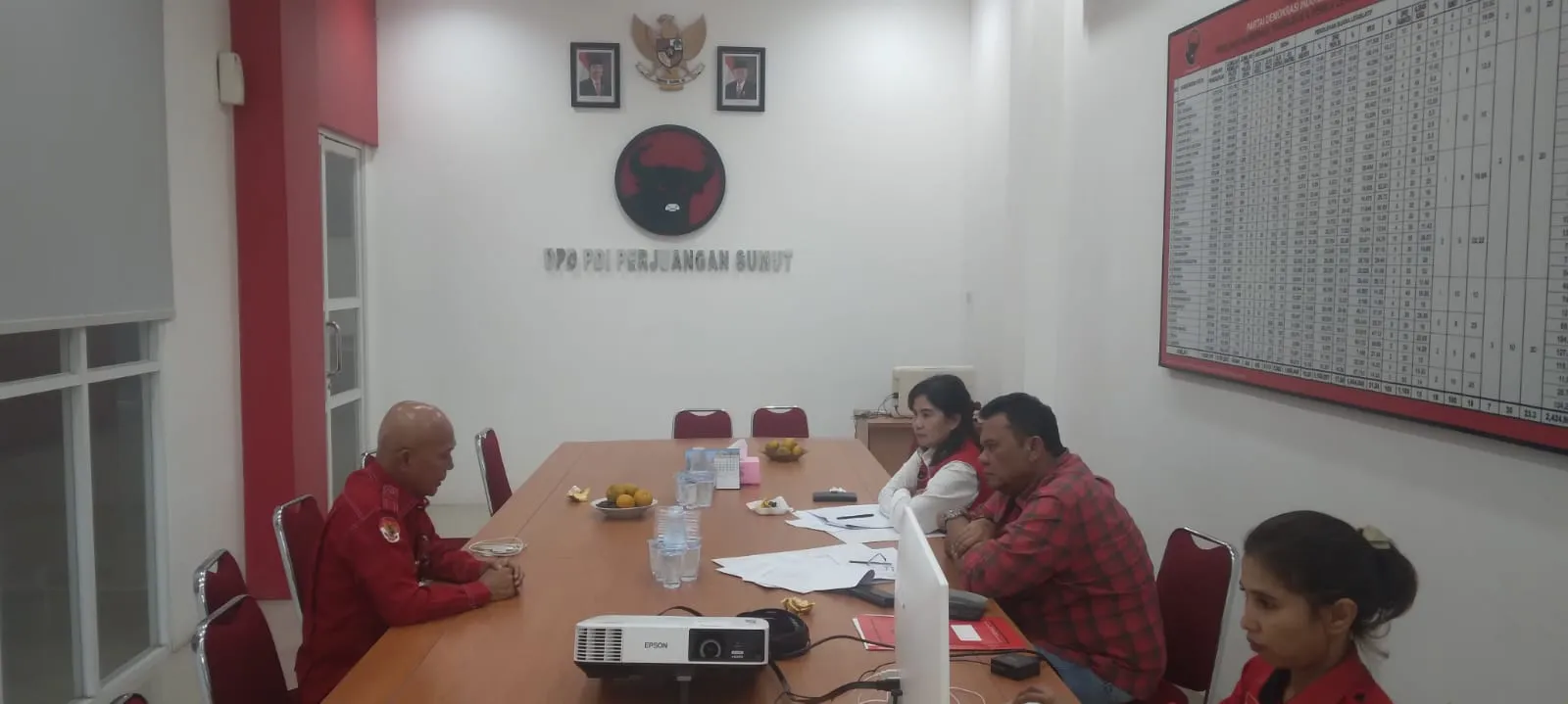Iskandar Hasibuan, Gotongroyong Rebut Hati Rakyat Tabagsel