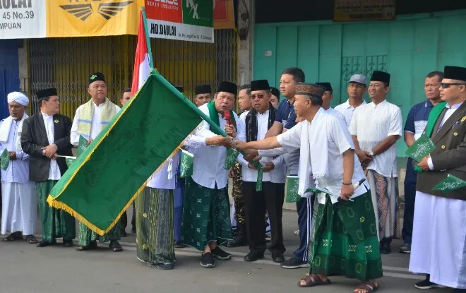 Peringatan 1 Abad NU, Ribuan Muslim Sidempuan Ikuti Jalan Sehat