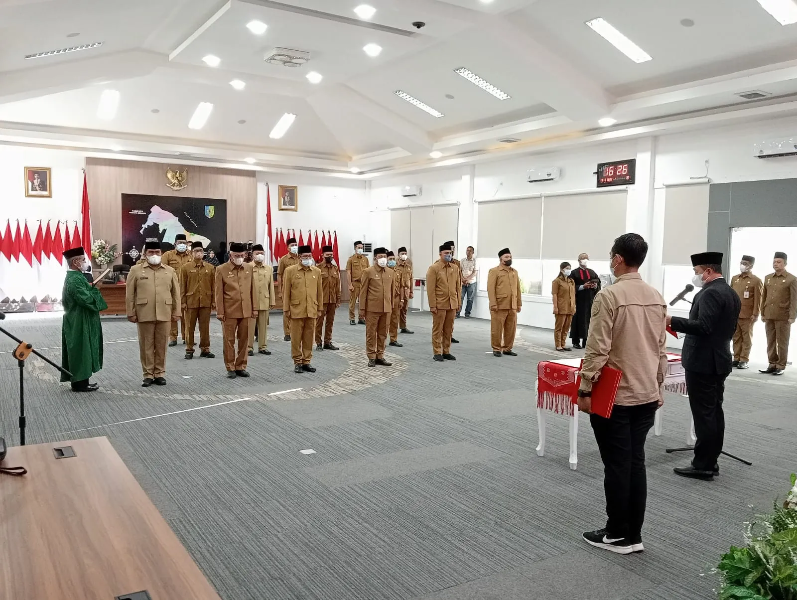 Bupati Batu Bara Lantik 19 Pejabat Eselon II, III & IV
