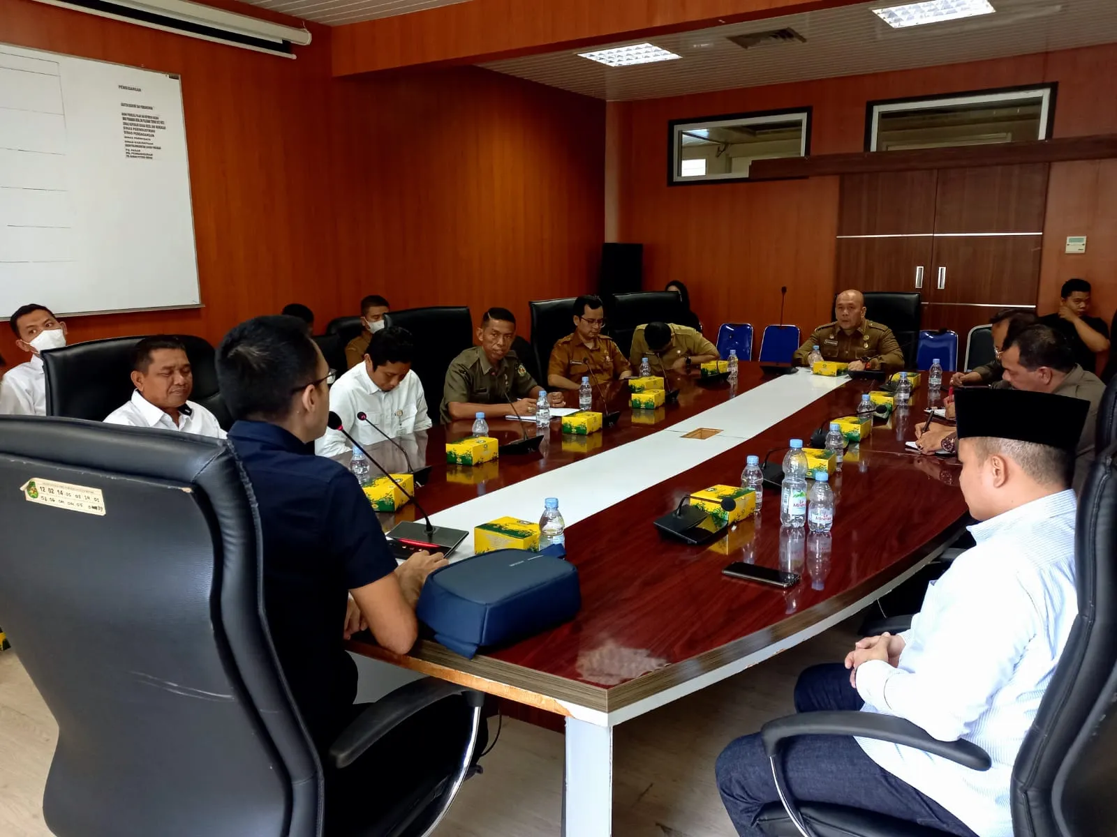 Komisi III DPRD Medan Gelar RDP Bersama Perum Bulog, PUD Pasar dan Dinas Koperasi
