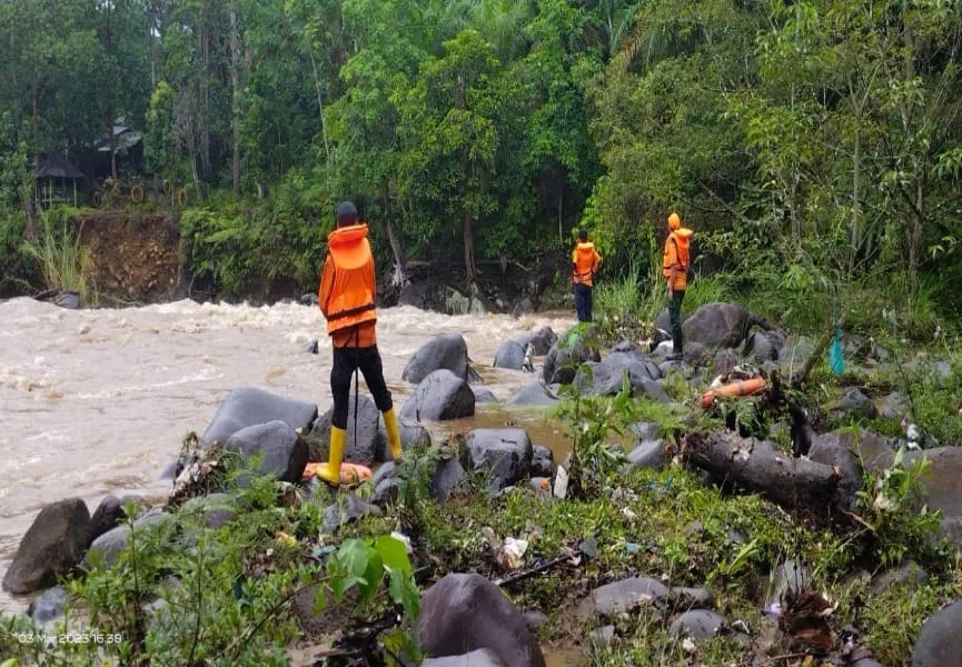 Sungai Parsariran Meluap, 6 Santri Korban