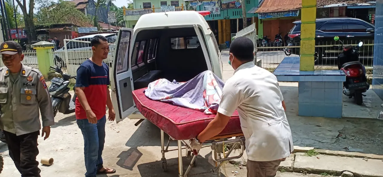 Warga Geger Temukan Mayat Pria Tergantung