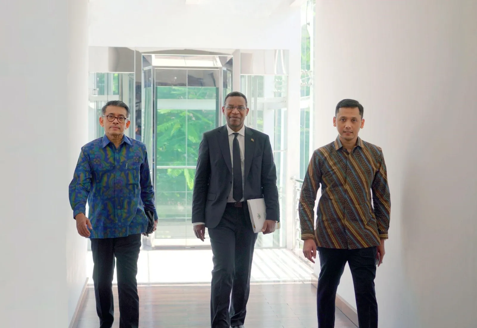 Jajaki Hubungan Bisnis, Delegasi Zimbabwe Kunjungi Bio Farma
