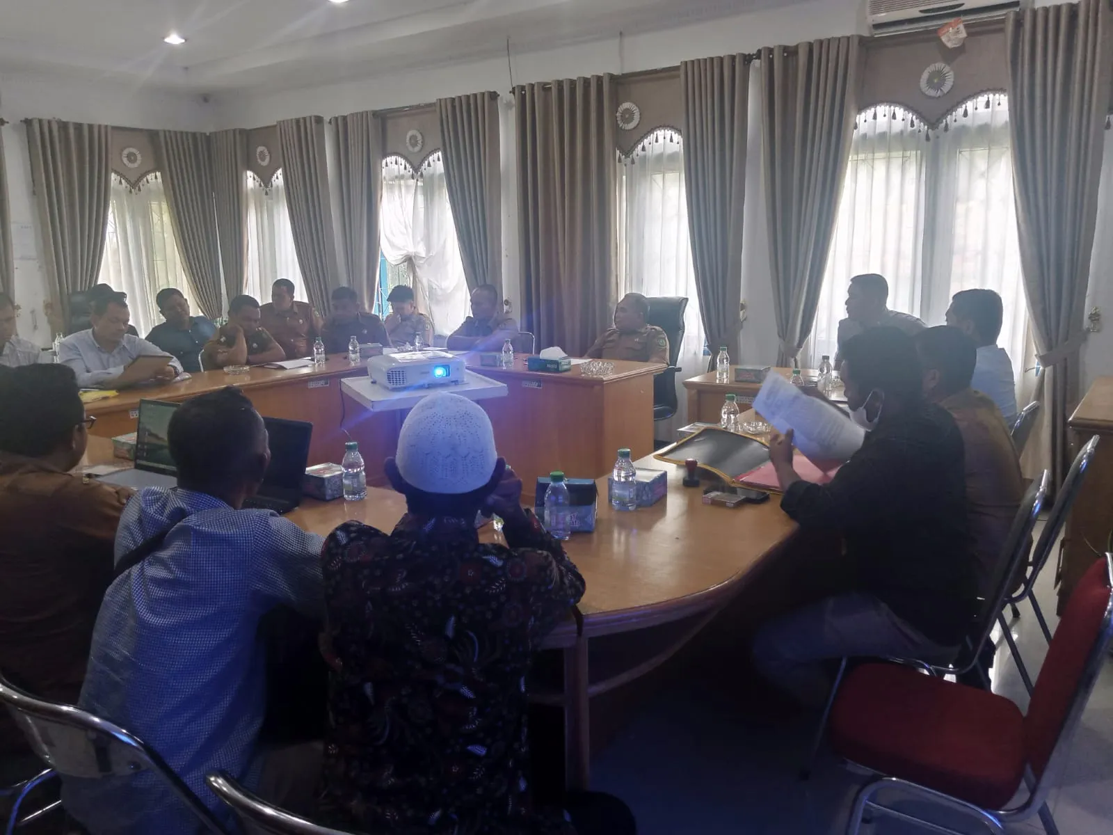 Warga Singkuang Merana