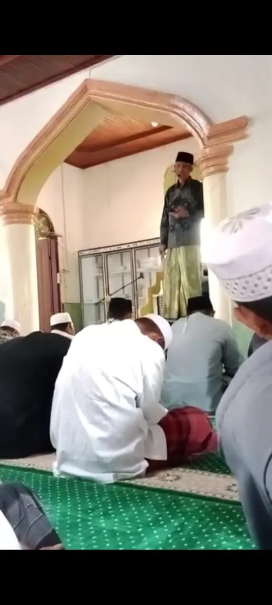 Camat Rantobaek Jadi Khatib Jumat