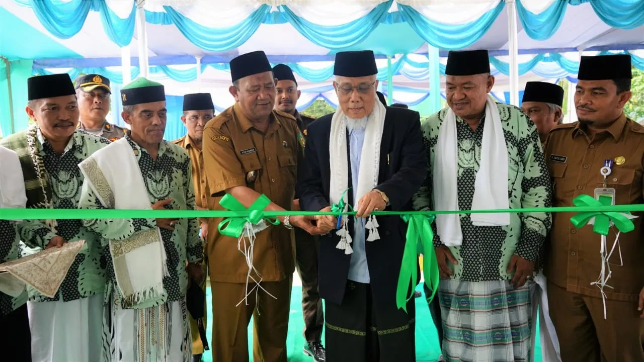 Syah Afandin Resmikan Kantor MUI Langkat 