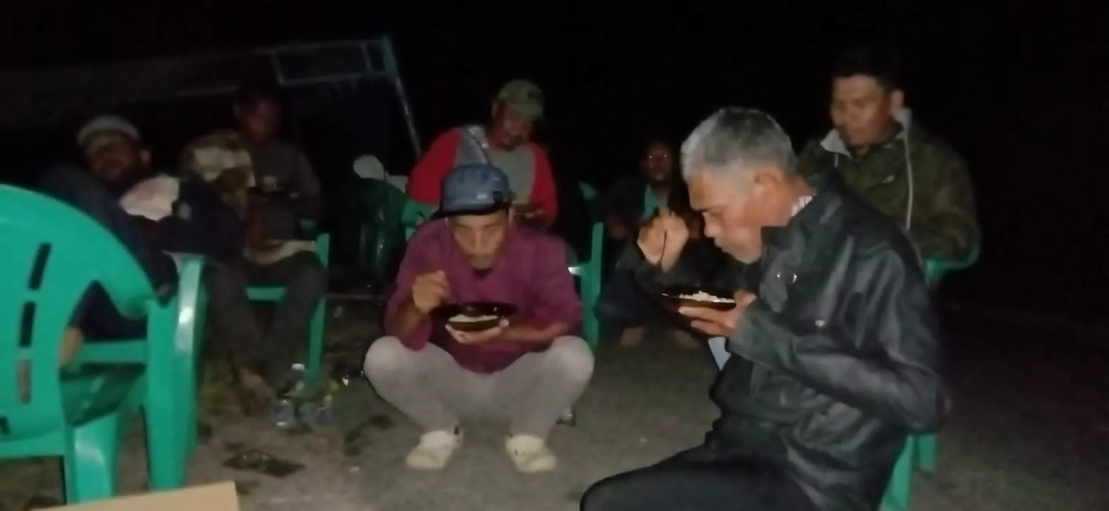 Tak Ada Kesepakatan,  Massa Kepung PT RPR