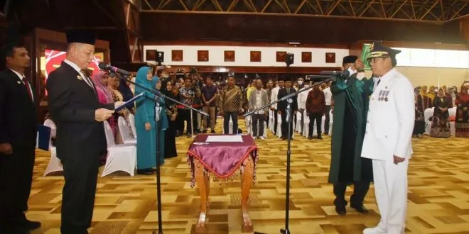 Pj Gubernur Aceh Lantik  Pj Bupati Gayo Lues Drs.Alhudri,MM