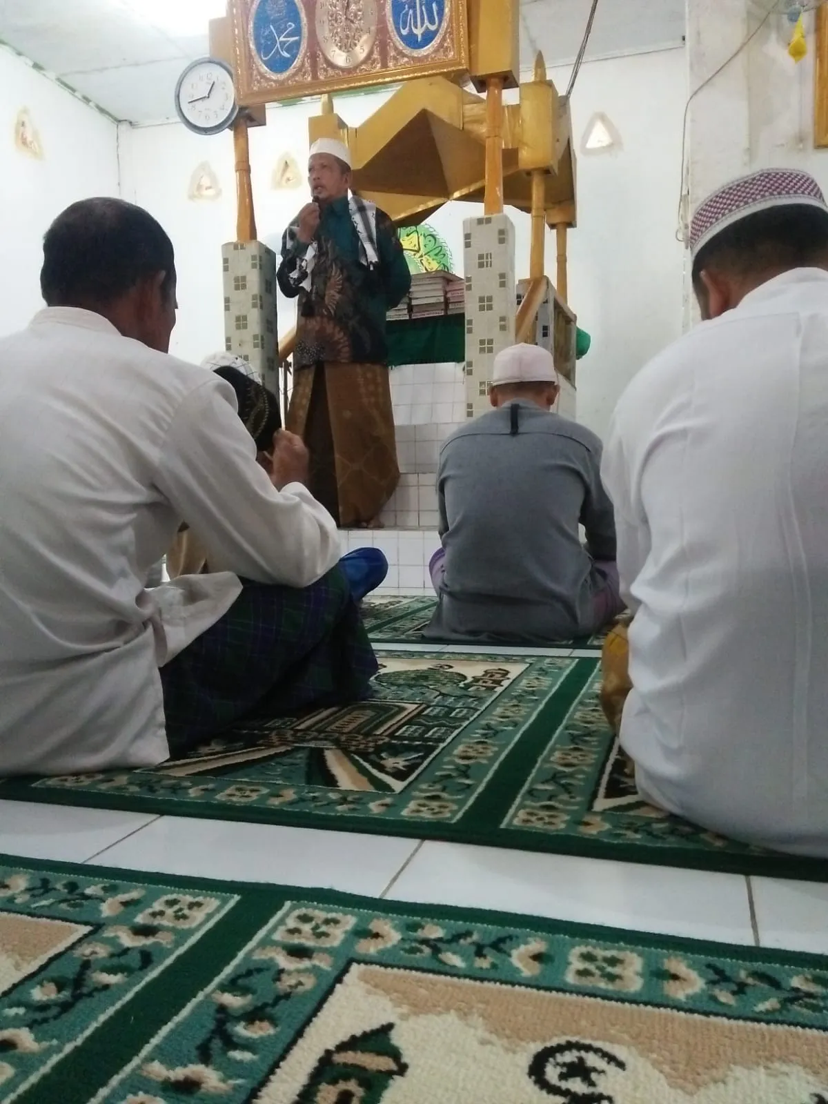 Umat Islam Diwajibkan Berpuasa Dibulan Ramadhan