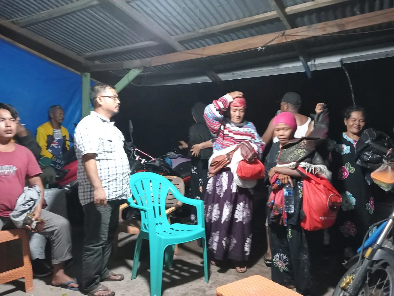 Aksi Massa Singkuang 1 Diguyur Hujan Lebat, Badai Dan Petir