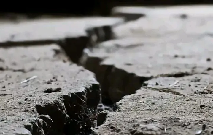 Gempa 6,4 M Guncang Madina,  Tadarus Berhamburan