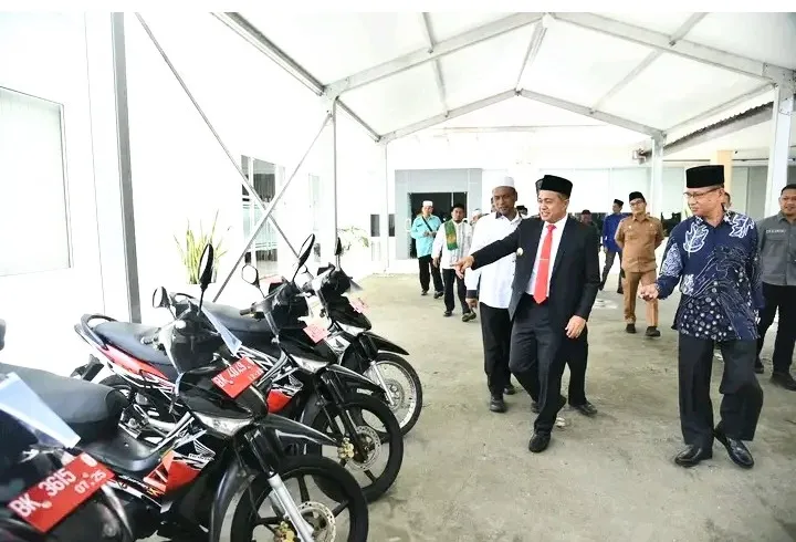 12 Pengurus MUI Kecamatan Terima Sepeda Motor