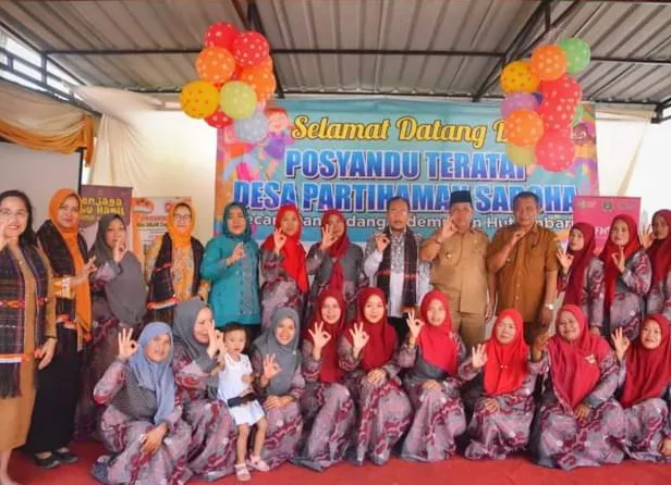 Tim Evaluasi Sumut Kunjungi Pelaksanaan Posyandu di Desa Partihaman Saroha