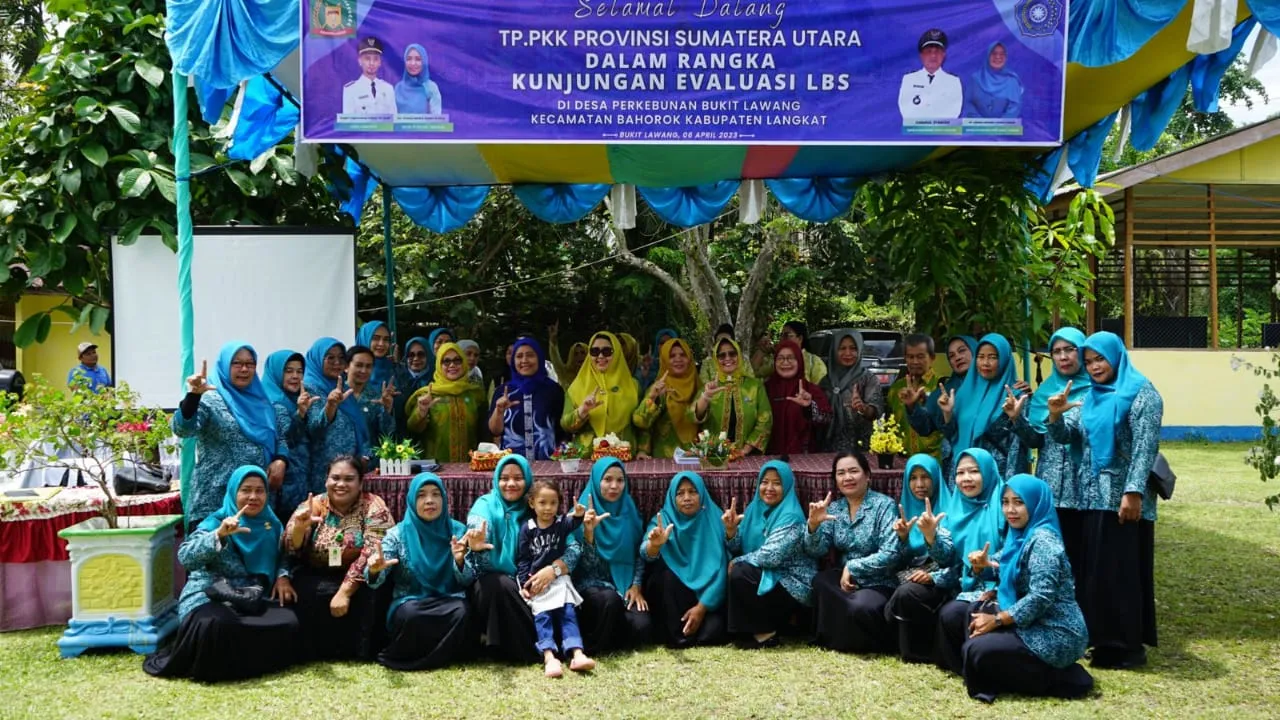 Tim Evaluasi TP PKK Provsu Kunjungi Desa Perkebunan Bukit Lawang Bahorok 