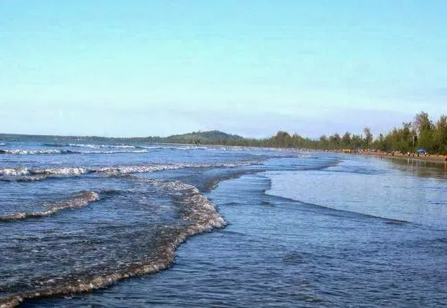Pasca Gempa, Pantai Natal Sepi