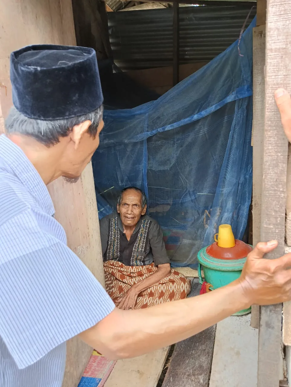 Baznas Berkunjung, Rencanakan  Bangun Rumah Kakek Lumpuh