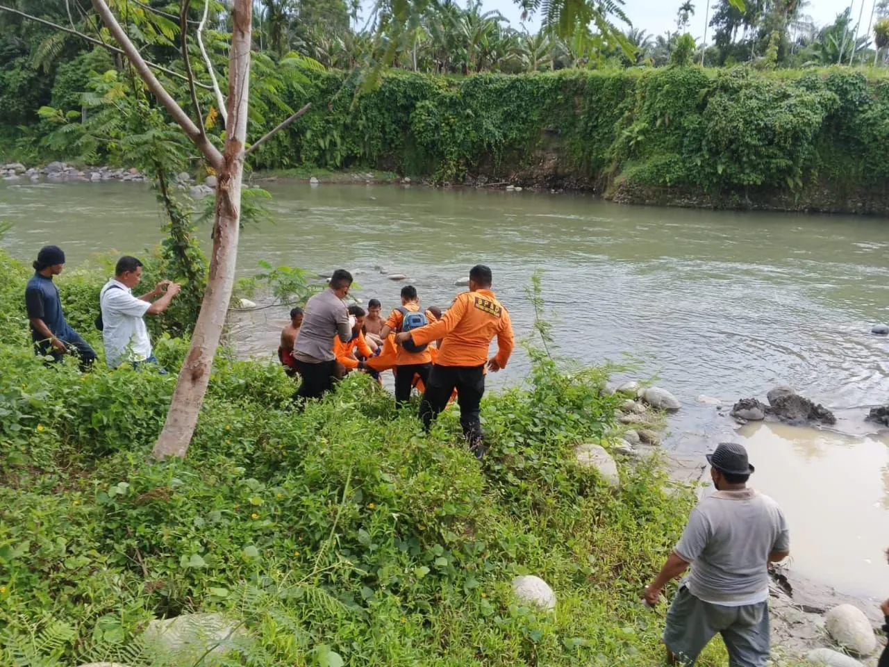 Pria Hanyut Di Sei Bingei  Ditemukan Meninggal Dunia 