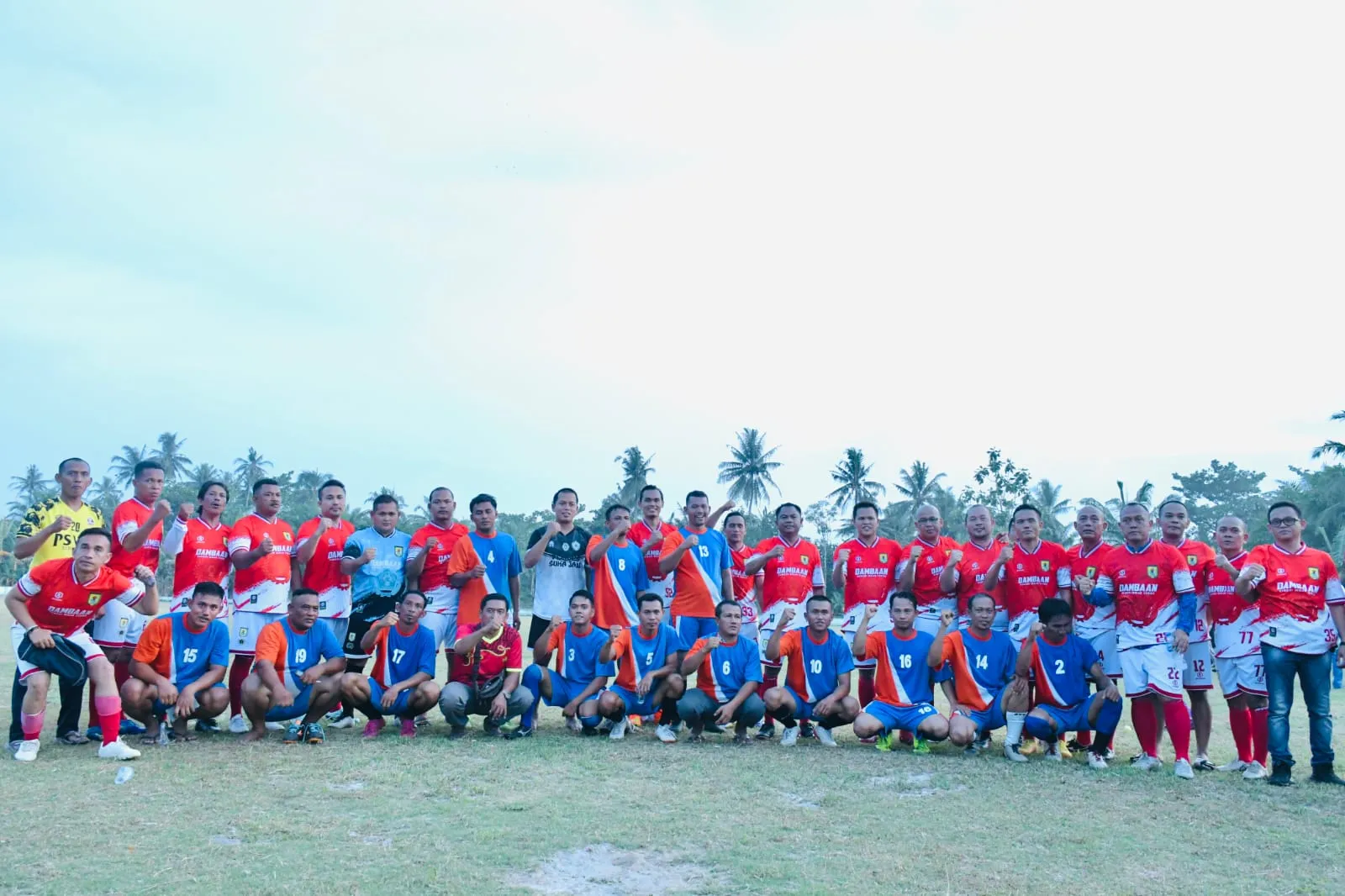 Bupati Sergai Lanjutkan Pertandingan Bola Kaki