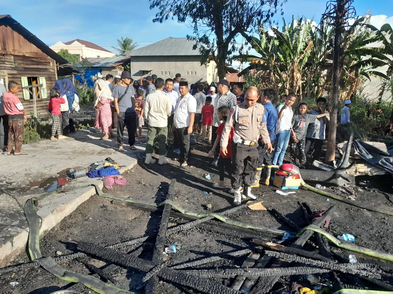 3 Rumah Ludes Terbakar  Di Panyabungan