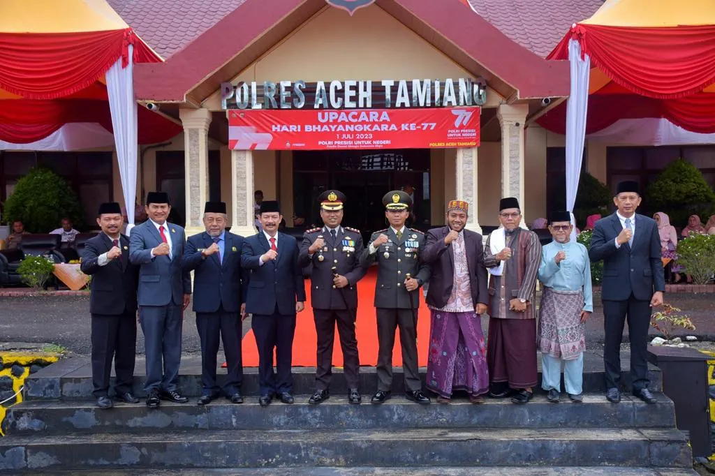Pj Bupati Aceh Tamiang Hadiri HUT Polri Ke - 77