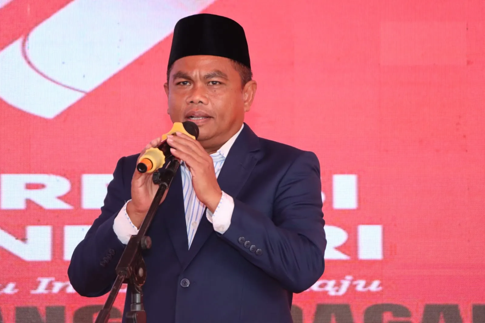 Bupati Sergai Jadi Inspektur Upacara Sampaikan Amanat Kapolda Sumut