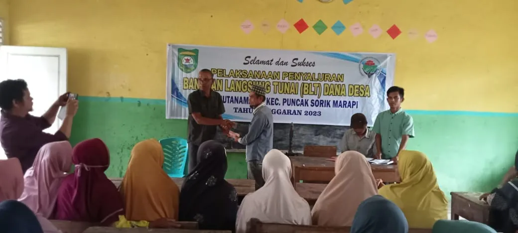 499 KPM Terima BLT DD Di Puncak Sorik Marapi
