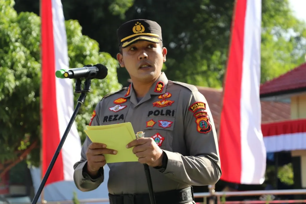 Pengendara Jangan Gunakan Ponsel Saat Berkendara