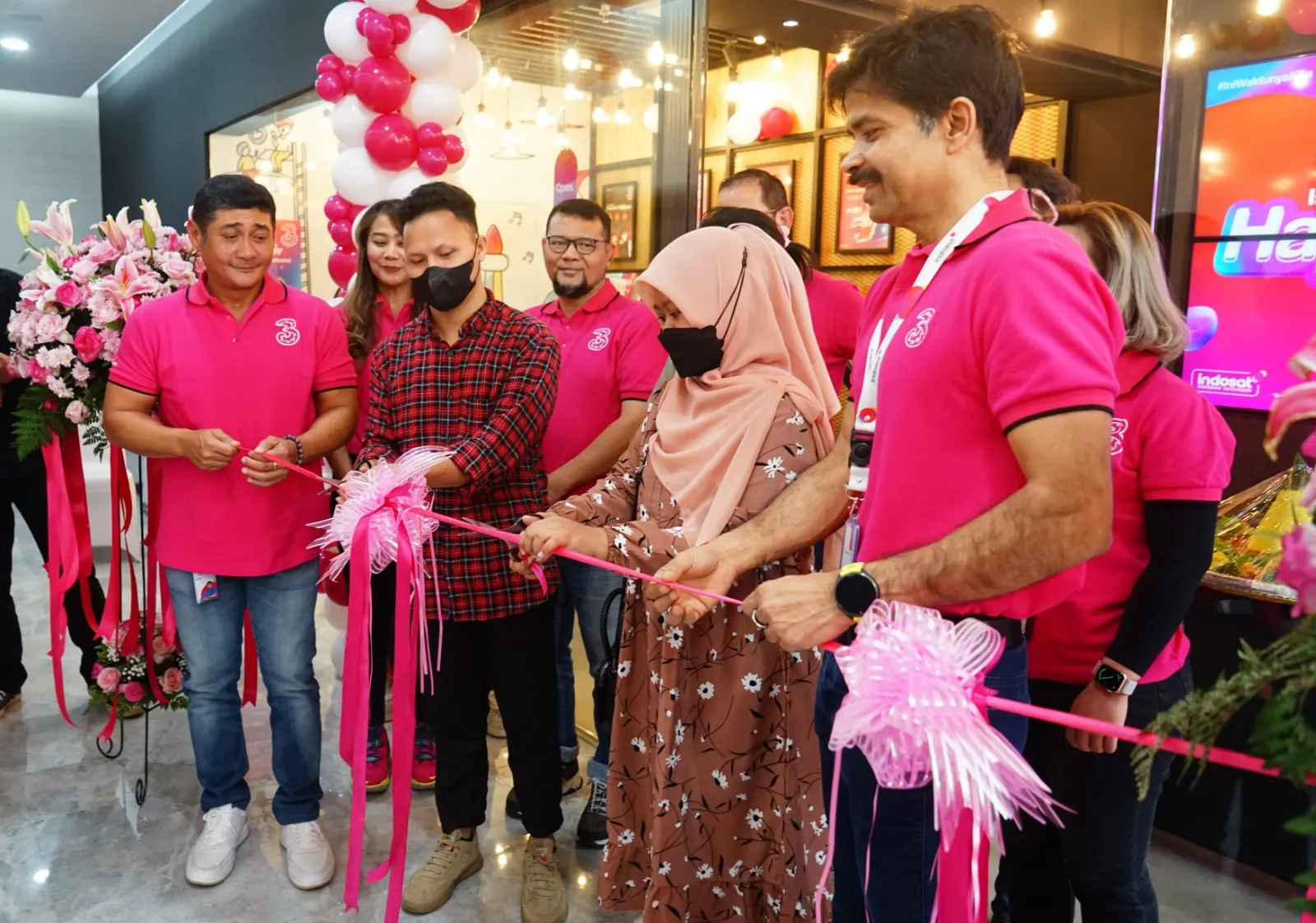 Buka Cabang ke 45,  Tri Perluas Layanan Digital 3Store