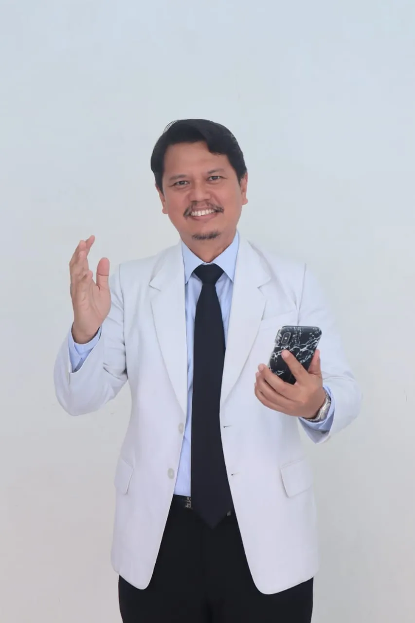 Prof.Ridha Dharmajaya : Gunakan Gadget Sambil Tiduran Berdampak Serius Pada Mata