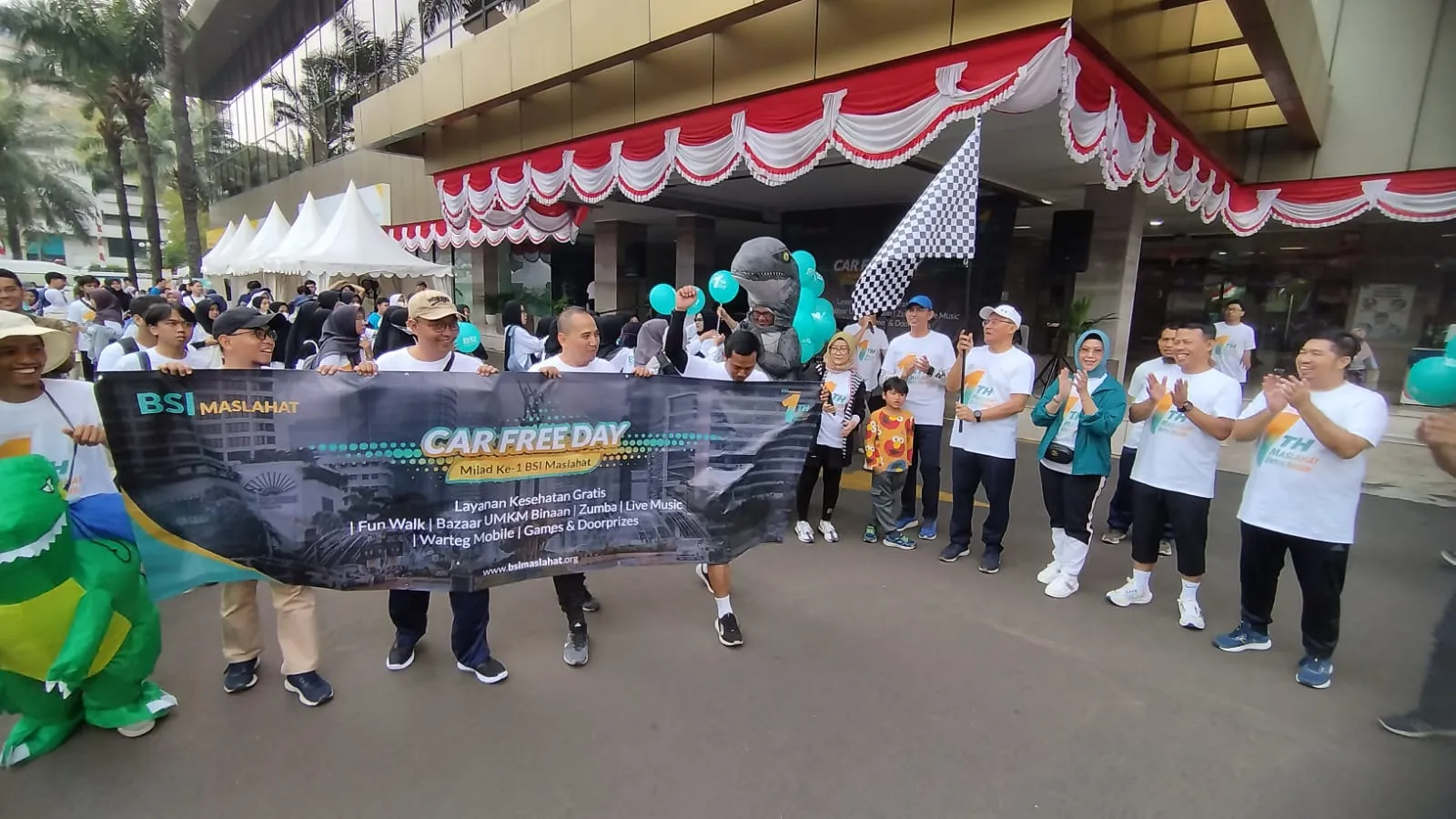 Peringati Milad Pertama, BSI Maslahat Gelar Fun Walk