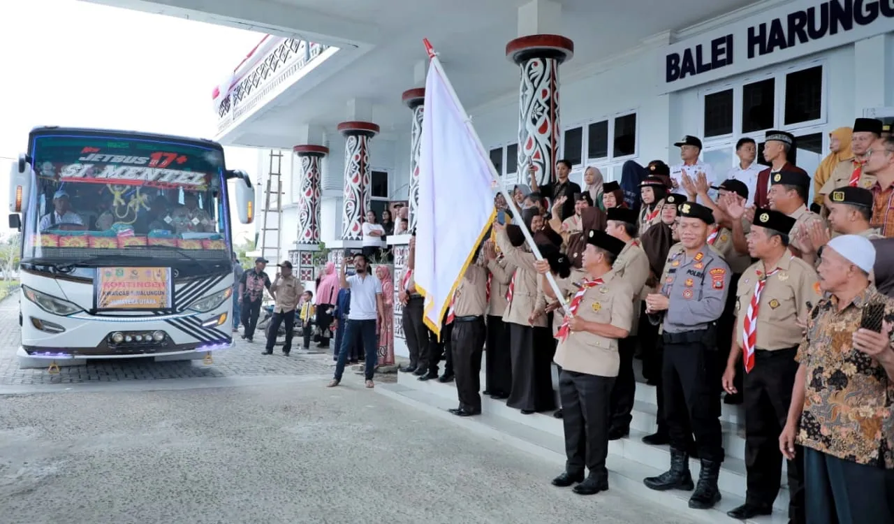 Bupati Simalungun Berangkatkan Kontingen Kwarcab Gerakan Pramuka ke Cibubur