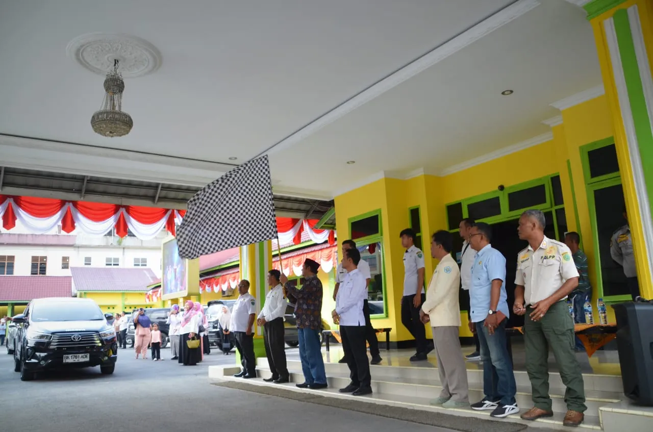 Wali Kota Padangsidimpuan Lepas Kontingen Nasyid Ikuti Festival Tingkat Provinsi