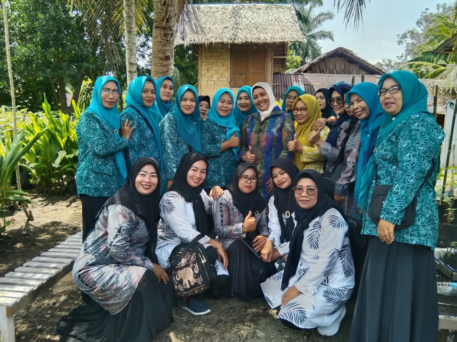 TP PKK Langkat Kembali Bina "Aku Hatinya PKK" Di Desa Padang Berahrang