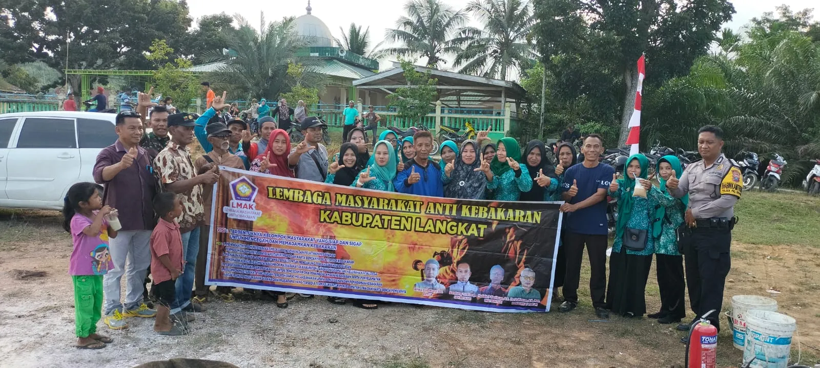 Warga Desa Harapan Makmur Antusias Ikuti Sosialisasi Kebakaran