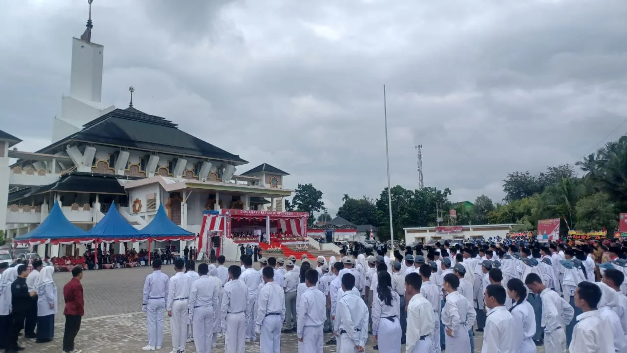 Upacara HUT RI Ke-78 Di Panyabungan, 2 Pelajar Pingsan